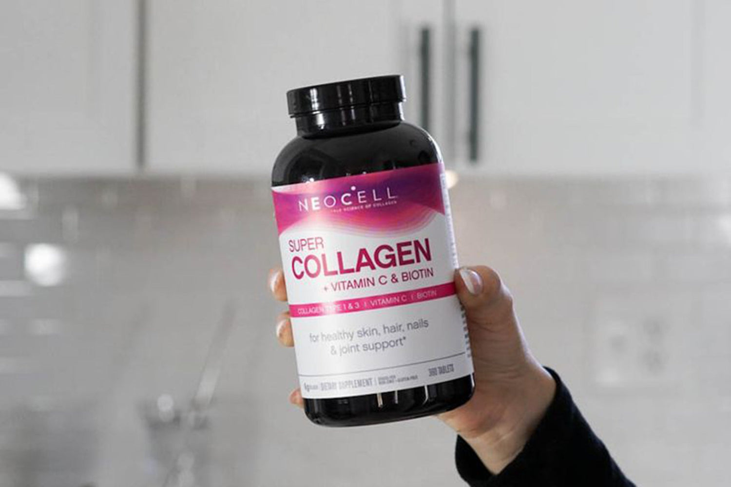 Collagen-and-biotin-supplements-for-skin-hair-and-nail-health